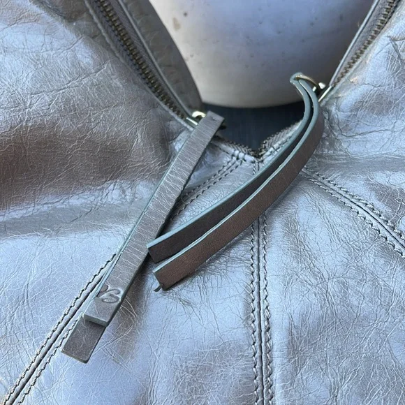 B. Makowsky gray soft leather purse with stud strap - Picture 5 of 11